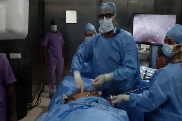 Robotic Roux-en-Y Gastric Bypass Surgery